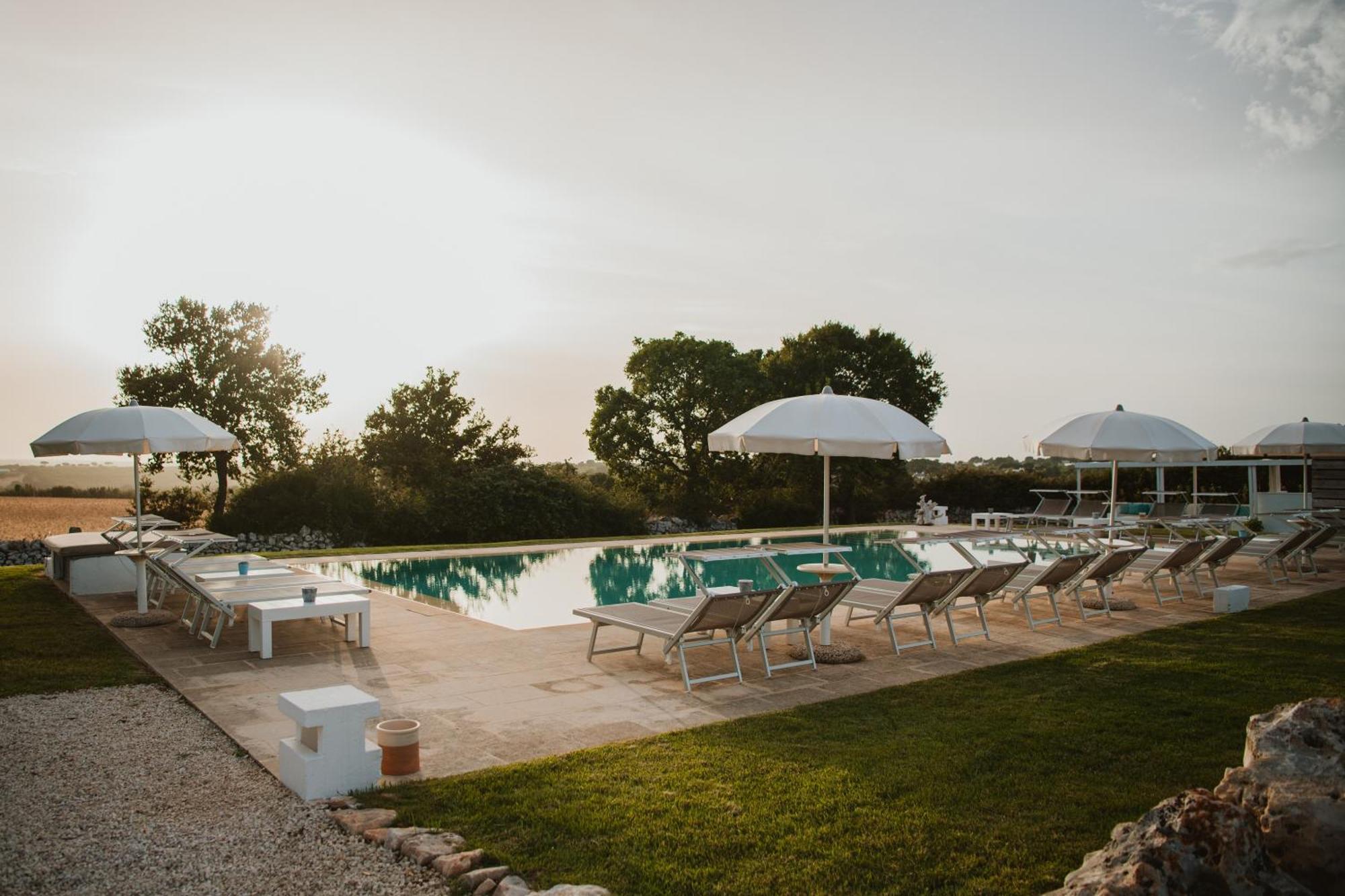 Nina Trulli Resort 塞尔瓦·迪·法萨诺 外观 照片