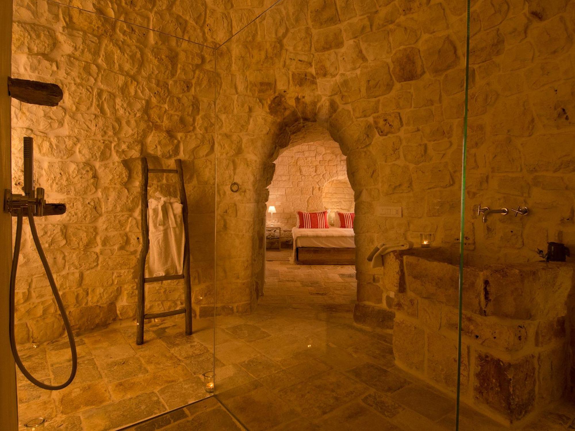 Nina Trulli Resort 塞尔瓦·迪·法萨诺 外观 照片
